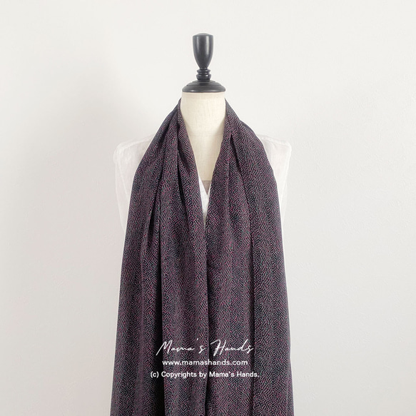 ★1点限定★ おしゃれな 薄手 黒 x ピンク グリーン ドット ストール 7枚目の画像