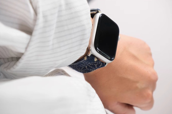 アップルウォッチバンド Apple Watch バンド オリジナルデザイン 手縫い製作 青 高級天然素材 本革 4枚目の画像