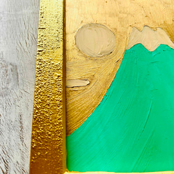 風水画「アップルグリーン富士　１」縦・大・原画・油彩・絵画・壁掛け・独立スタンド付き 9枚目の画像