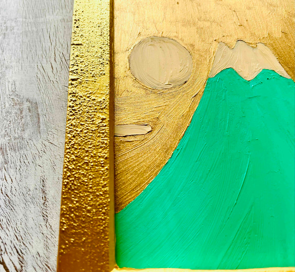 風水画「アップルグリーン富士　１」縦・大・原画・油彩・絵画・壁掛け・独立スタンド付き 9枚目の画像