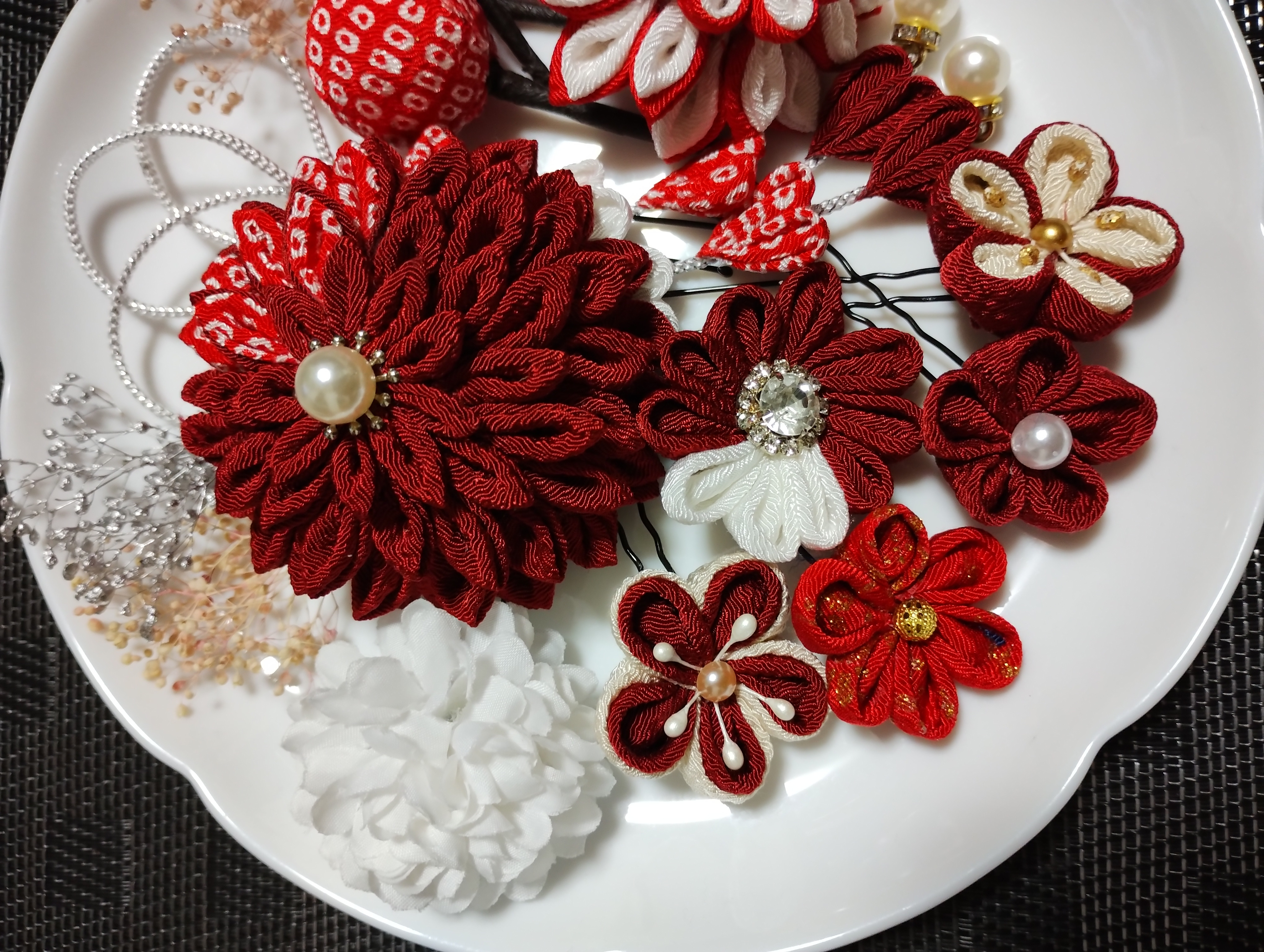 髪飾り　髪飾りえんじ　成人式髪飾り　卒業式髪飾り　七五三髪飾り　つまみ細工髪飾り　振袖髪飾り