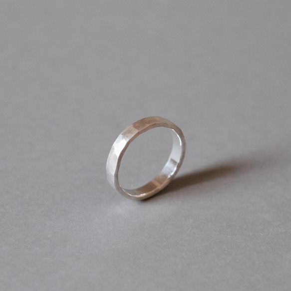 芋槌で打った銀の指輪 / 3mm / 指輪 シンプル 槌目 シルバー silver925 ピンキーリング ペアリング ギ 2枚目の画像