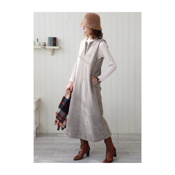 冬のモコモコ高級メルトンフリースワンピース／スラッシュネックワンピース／メルトンジャンパースカート／全9色／グレージュ 4枚目の画像