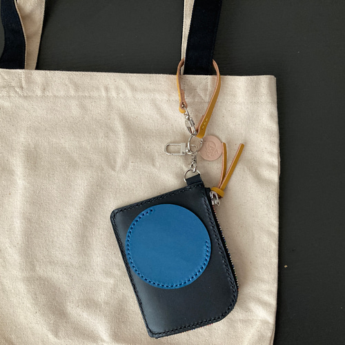 L字ファスナー財布《鍵ポケット》ストラップ付き 薄型財布