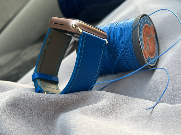 Apple Watch レザーストラップは、ブルーカラーの高品質フレンチエプソム牛革を使用（送料無料） 4枚目の画像
