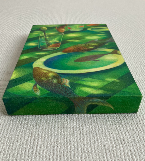 色鉛筆画(油性色鉛筆)  「緑吹く風に泳ぐ金魚」 原画　　　　一点物　黄金比パネル 7枚目の画像
