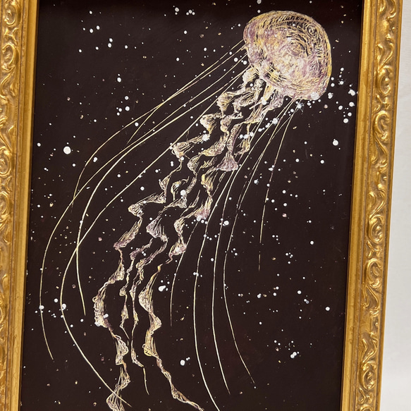【月の光】　動物画　クラゲの絵　スタンド　壁掛け　原画　額装 1枚目の画像