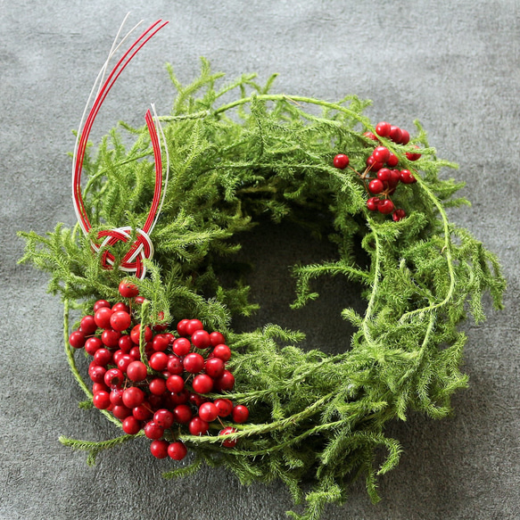 ラッピング無料❍ヒカゲノカズラとサンキライのお正月リース しめ縄