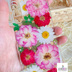 ピンクと赤い薔薇の押し花のスマホケース　全機種対応　iphone/GALAXY/AQUOS/xperia/pixel 3枚目の画像