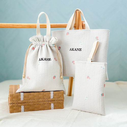 お名前刺繍//ヌビ♡女の子のためのレッスンバッグ/くすみカラー お名前刺繍//ヌビ♡女の子のためのレッスンバッグ/くすみカラー