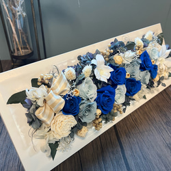 プリザーブドフラワー ブルー&ホワイト　薔薇　「クリアケース入り」送料無料　ホワイトフレーム　ロング　40㎝ 3枚目の画像