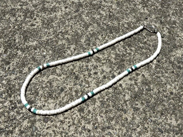 シェルビーズシンプルネックレス1　シェル　ビーズ　ショート