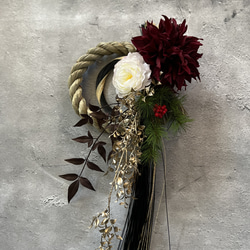 ホワイトパンプキンのプリザーブドフラワーアレンジ ウィンター デスク