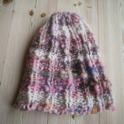 手紡ぎの空気を含んだとても軽い一点もの　airy beanie 10枚目の画像