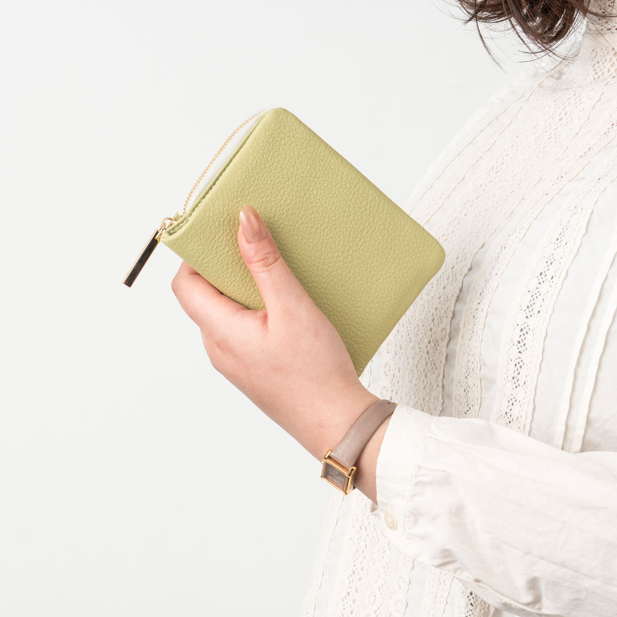 【刻印可】カード収納13枚以上！大きすぎないミドルウォレット　ラフィネ　MH1243