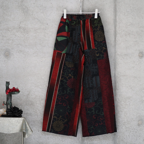 紬のパッチワーク　パンツ/　 フリーサイズ 　 着物リメイク 3枚目の画像