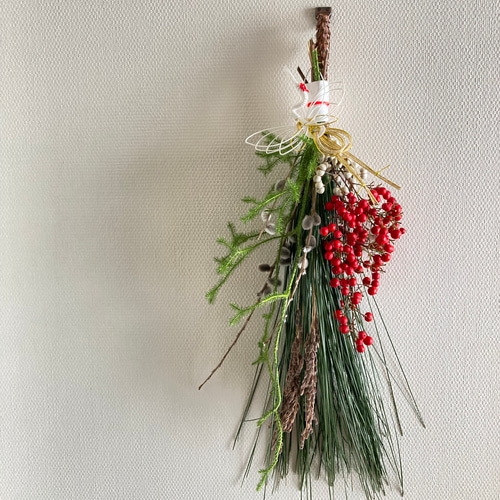 大王松の紅白お正月飾り Ⅱ しめ縄・しめ飾り 音の庭 ~dried flower