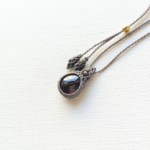 ☆スターローズクォーツ　ロードライトガーネット　クリスタルなどマクラメネックレス ☆スターローズクォーツ ロードライトガーネット クリスタルなど