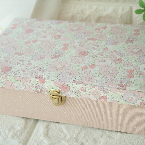 リバティ生地使用裁縫箱Lサイズソーイングボックスベッツィ