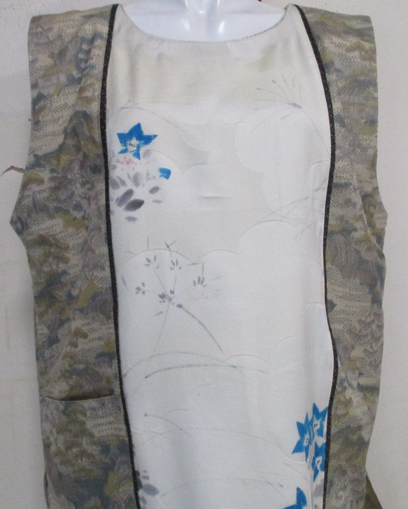 ７５２７　花柄の着物で作ったロングベスト　＃送料無料 4枚目の画像