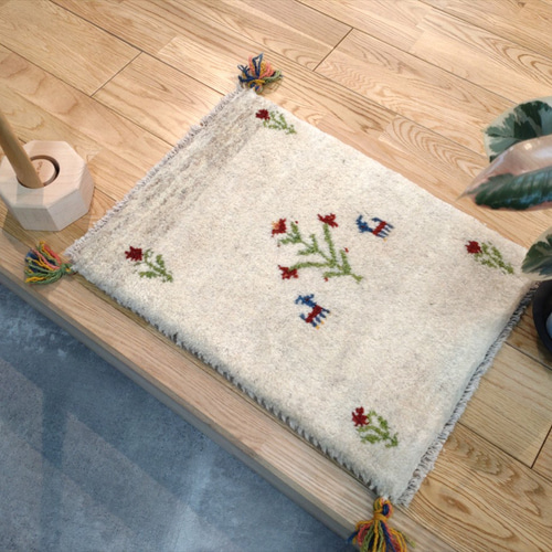 冬の大感謝セール35%OFF】ペルシャ ギャッベ ミニマット 40.5