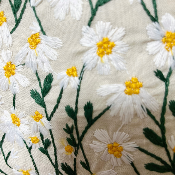 刺繍　お花　ホワイト　キーポーチ　キーケース　スマートキー 5枚目の画像
