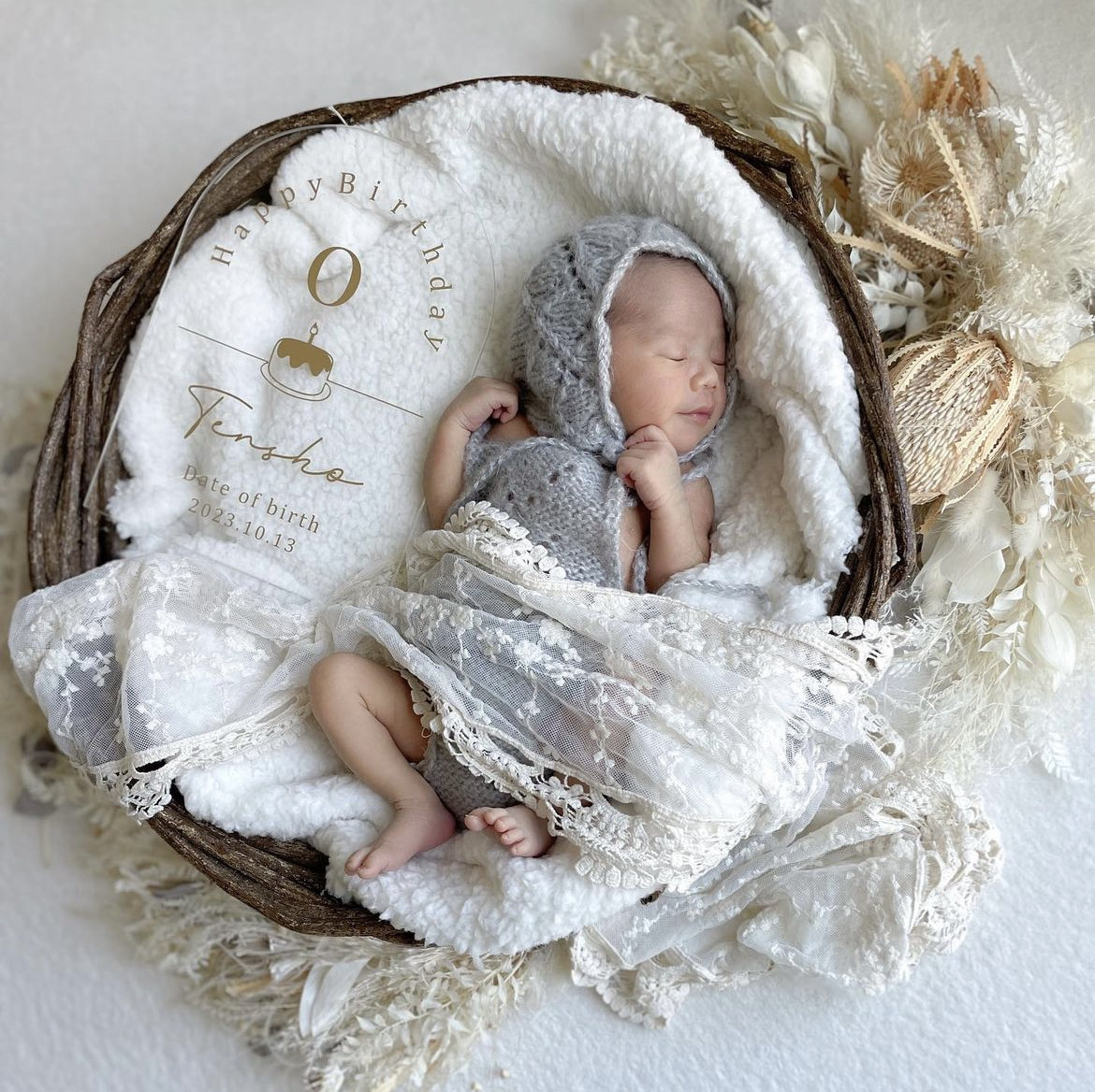 アクリルバースデーボード　出産祝い　お誕生日祝い