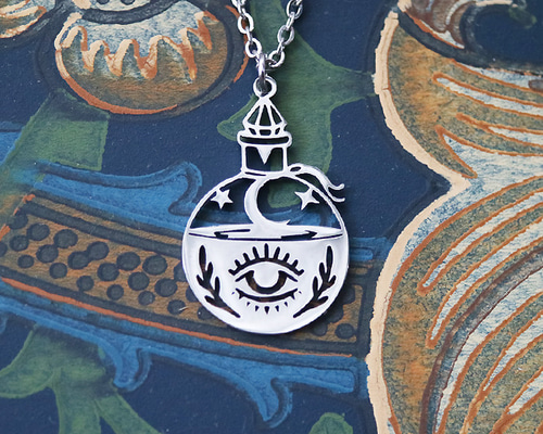 イルミナティ銀貨　プロビデンスの目　1オンス 月と星の力で癒やされ中のプロビデンスの目 ー ネックレス 都市伝説