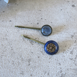 2本セット　ネイビー＆グレー系　ヴィンテージボタンのヘアピン　レトロボタンヘアピン　 7枚目の画像