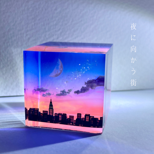 絵画　ハンドメイド　レジンコート　創作一点物　クールダウン　青色　八角形 絵画 ハンドメイド レジンコート 創作一点物 クールダウン 青色 八角形