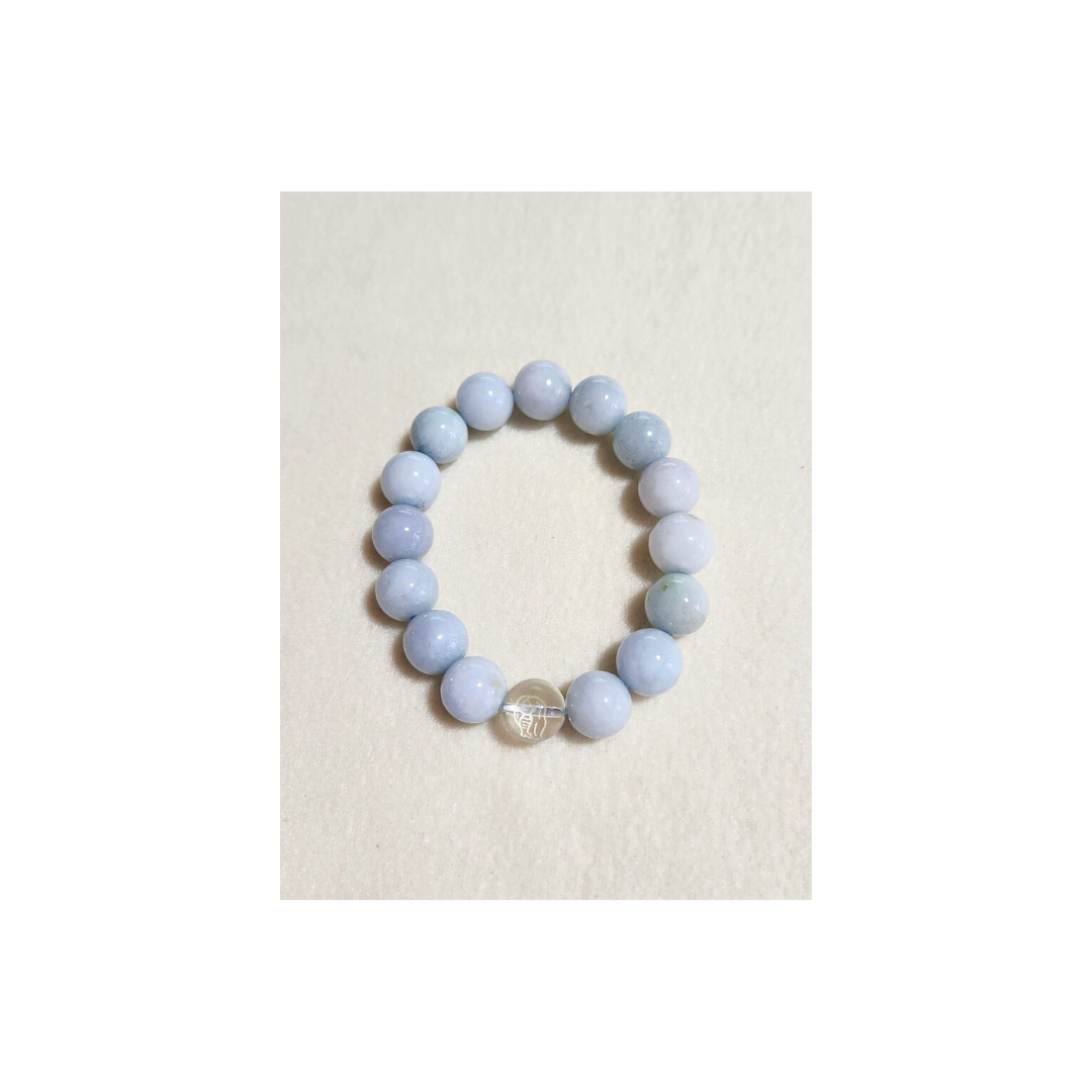藍染めアクセサリー：アマビエ水晶と藍染め翡翠ブレスレット