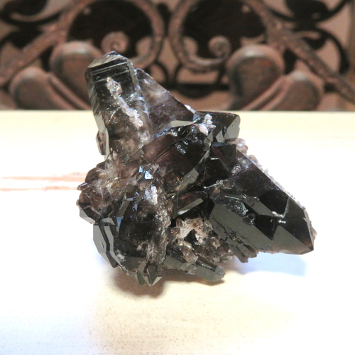 黒水晶　モリオン　原石　1918g 黒水晶 モリオン 原石 1918g 岡山のパワーストーン、風水・開運