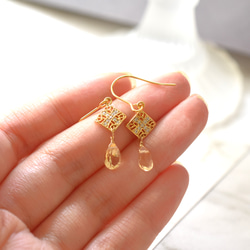 [Choice] 檸檬黃黃水晶花飾吊飾手術不鏽鋼耳環（金/銀） 第9張的照片