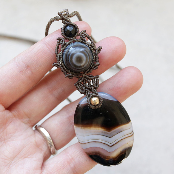 バンデッドアゲートとチベットアゲート。ホークスアイマクラメネックレスmac357天然石エスニックアジアンエキゾチック 11枚目の画像