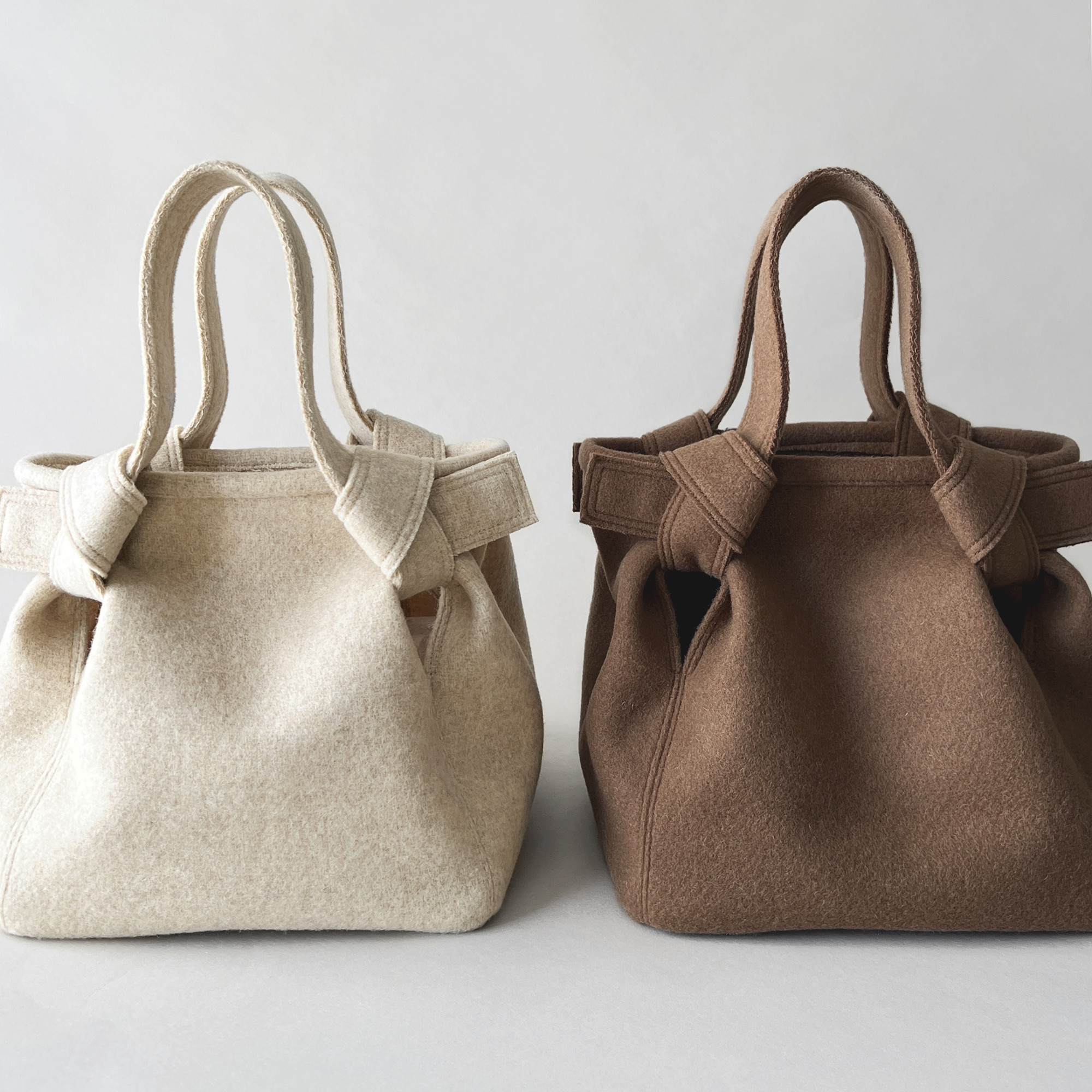 ウールヘビーメルトンのスクエアトートバッグ