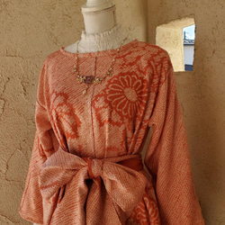 総絞り着物リメイクセットアップ 刺繍　ワイドパンツ　チュニック ブラック 総絞り着物リメイクセットアップ 刺繍 ワイドパンツ チュニック