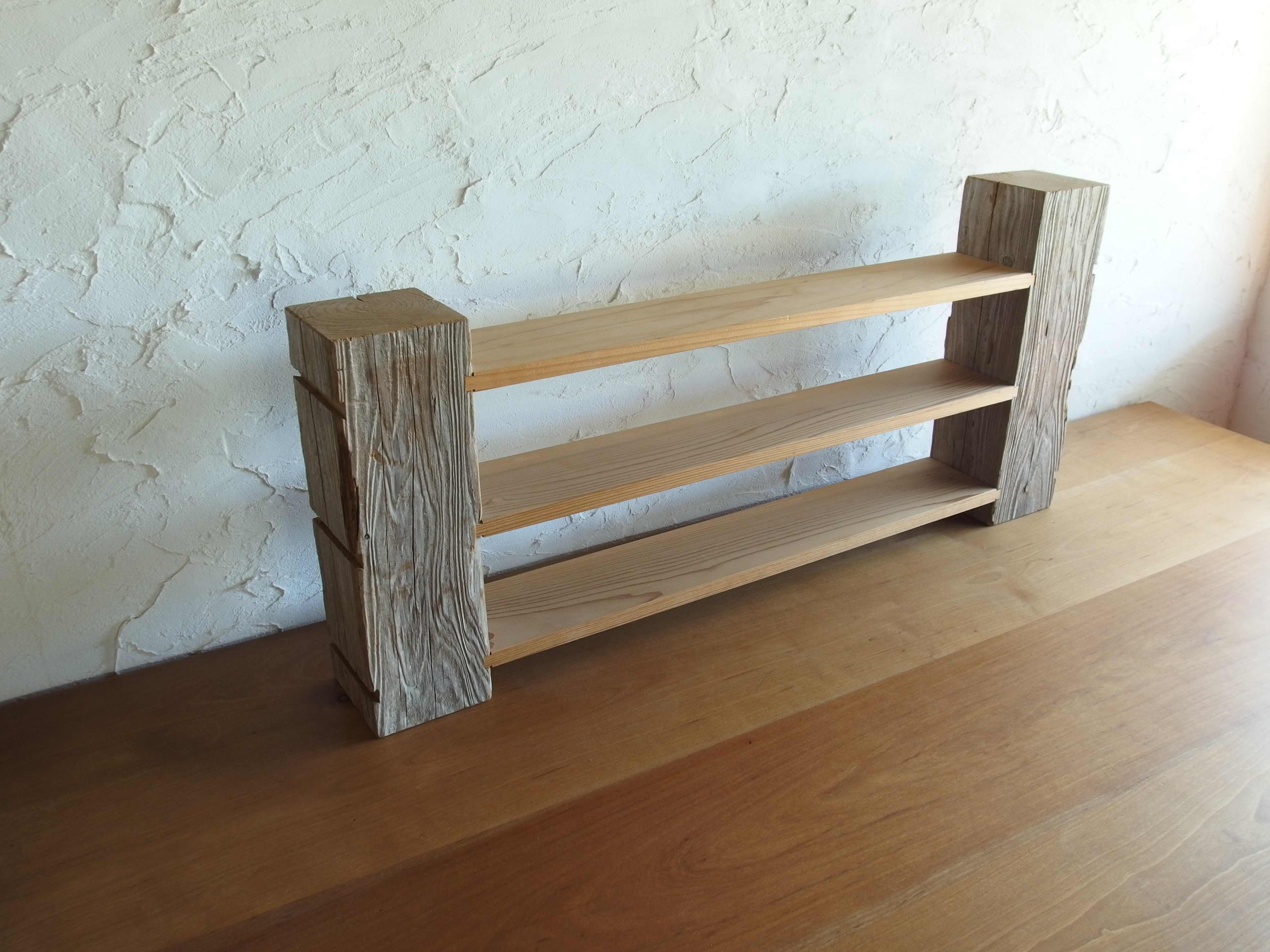☆古材を使ったあり溝棚　Mサイズ