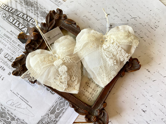 P♡ですwhitework*フランスアンティーク*手刺繍レース*ポシェット whiteworkアンティーク*ハート型ラベンダーサシェ*プレゼント