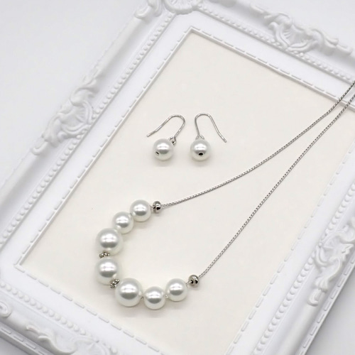 ホワイトパール ネックレスとイヤリングセット
