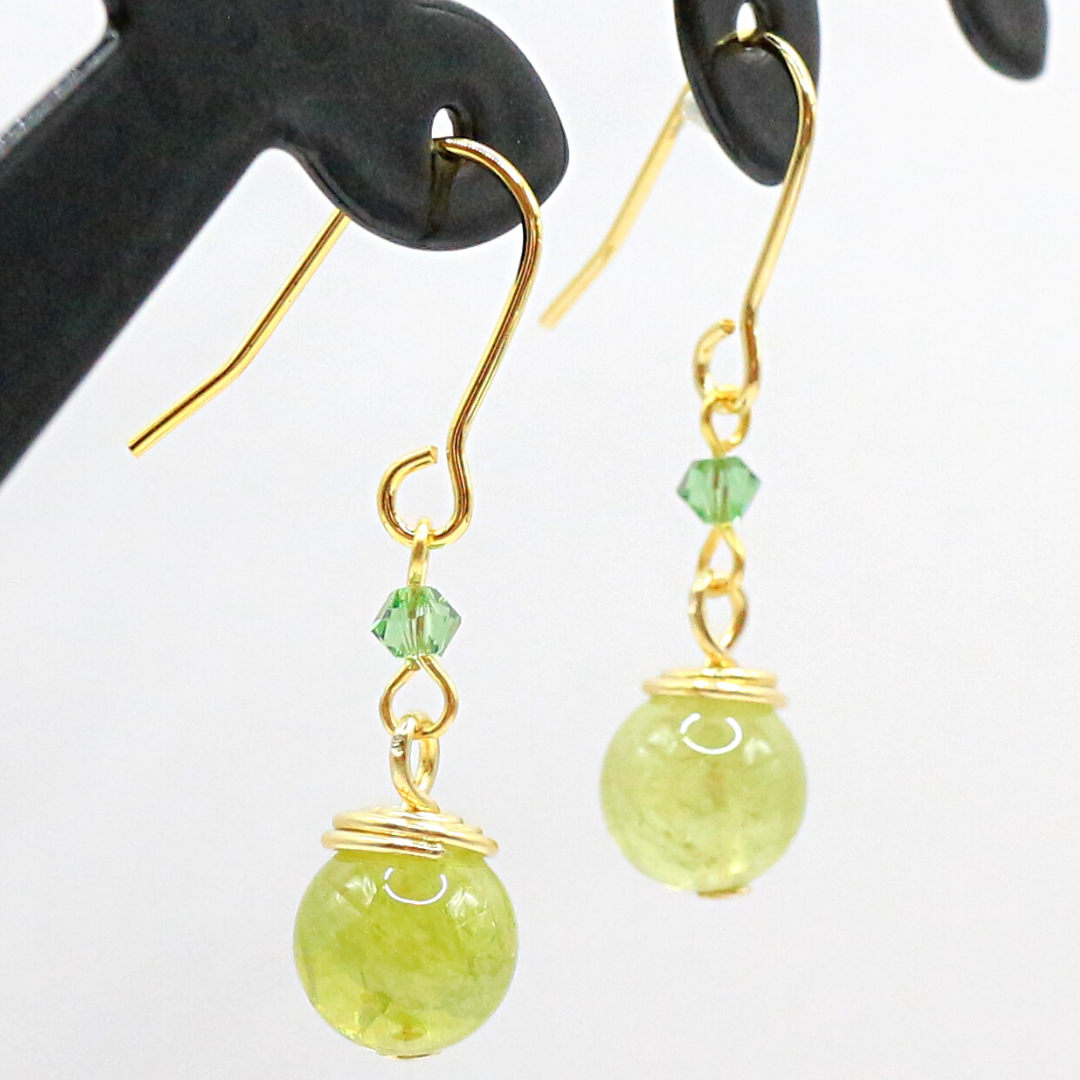 色彩心理ピアス　グリーン（グリーンガーネット）green32