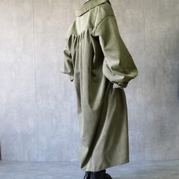 ビロウィ　ロングワンピースシャツコート　ジャケット　ピスタチオ　グリーン 6枚目の画像