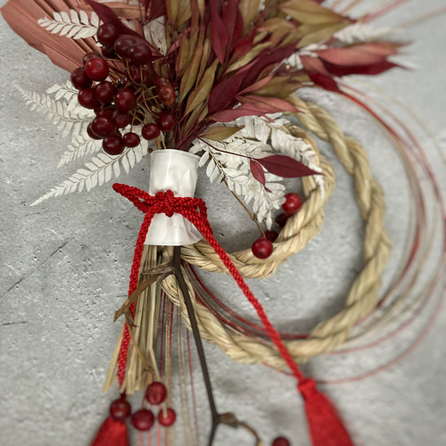 南天とサンキライの正月飾り:ドライフラワーリース しめ縄・しめ飾り