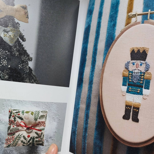 暮らしの刺繍本」書籍+DMC刺繍糸164カラー セット 生地 紡ぐ布屋 ron 