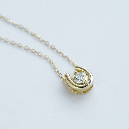 K18 ダイヤモンドネックレス 0.1ct ホースシュー 馬蹄 一粒 K18 ダイヤモンドネックレス 0.1ct ホースシュー 馬蹄 一粒