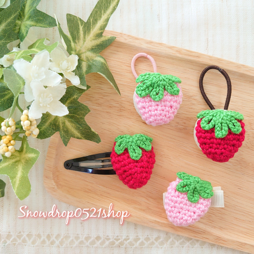 ꫛꫀꪝ【いちごケーキ】ベビーヘアクリップ　キッズヘアクリップ　ヘアピン ꫛꫀꪝ【いちごケーキ】ベビーヘアクリップキッズヘアクリップ