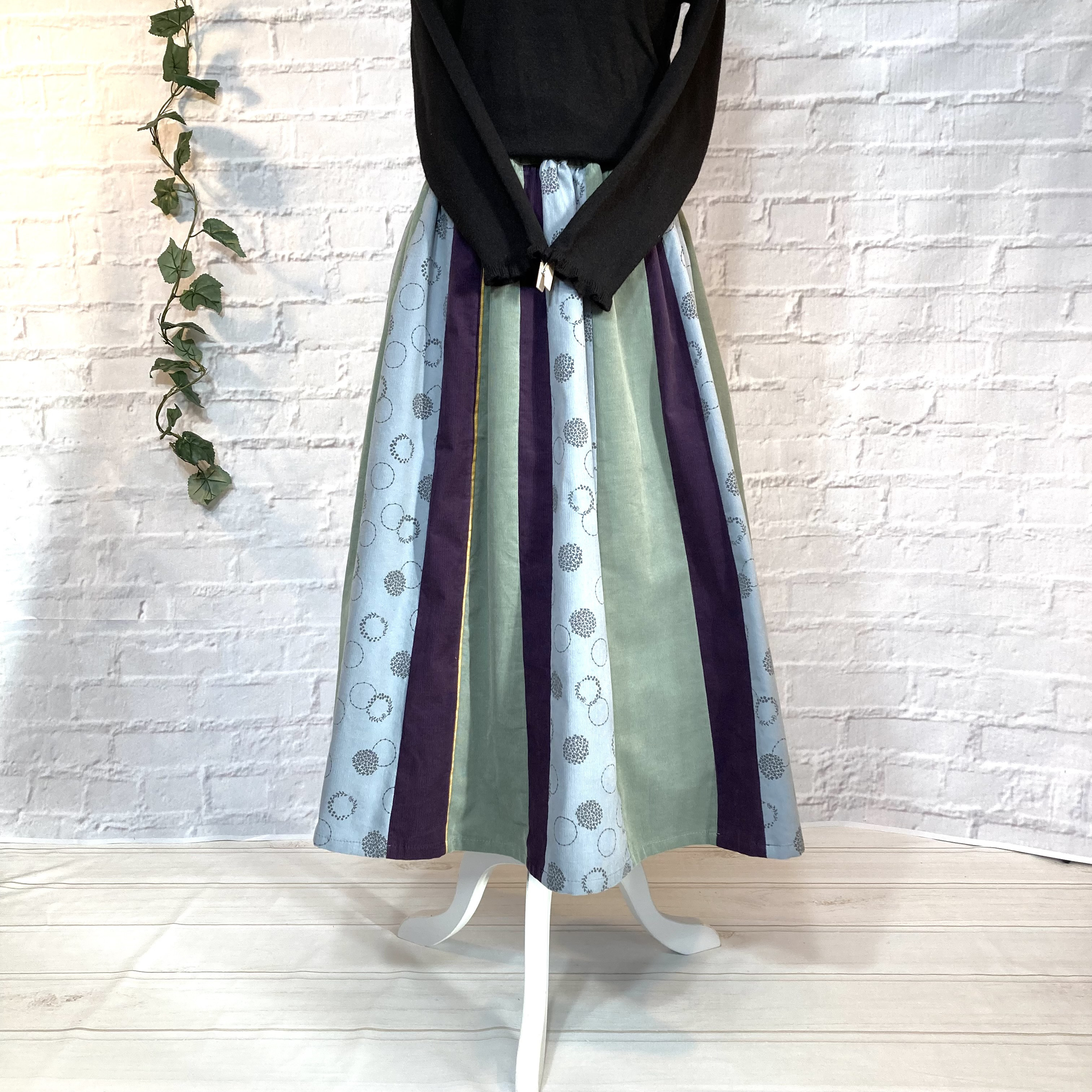 コーデュロイ＊ブルーグレーのフラワー柄＆カラーズスカートby彩苺[Ｍ2332]