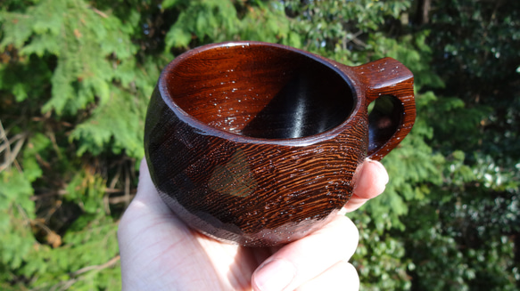 黒・コーヒー豆色の一木彫りコーヒーカップ 6枚目の画像