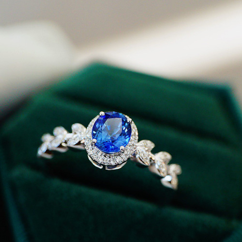 穂・文芸」K18 天然ロイヤルブルーサファイア 天然ダイヤモンド リング