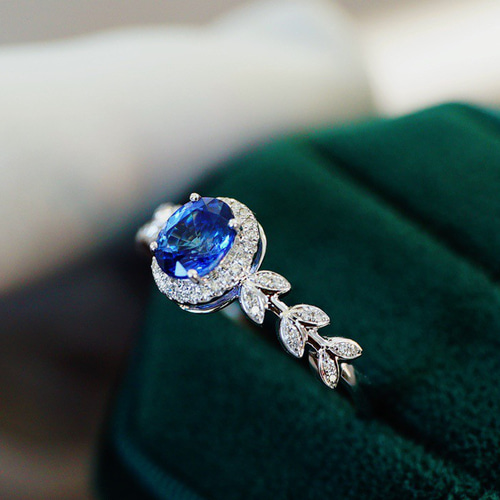穂・文芸」K18 天然ロイヤルブルーサファイア 天然ダイヤモンド リング