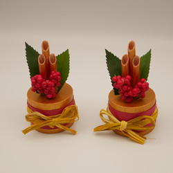 【正月飾り】ちいさな木筒の門松 miniサイズ　２個セット（金色） 1枚目の画像